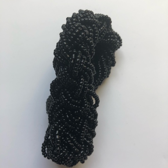 Black beaded elastic bracelet - Picture 10 of 12